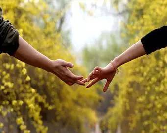 milan米兰app官网:现在一个微博来的消息,都能随时diss一个俱乐部...(图2) 米兰官方网站